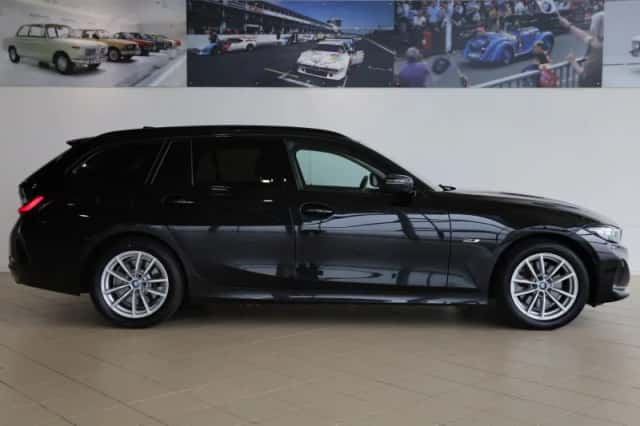 BMW 3-Serie (2023) thumbnail 3