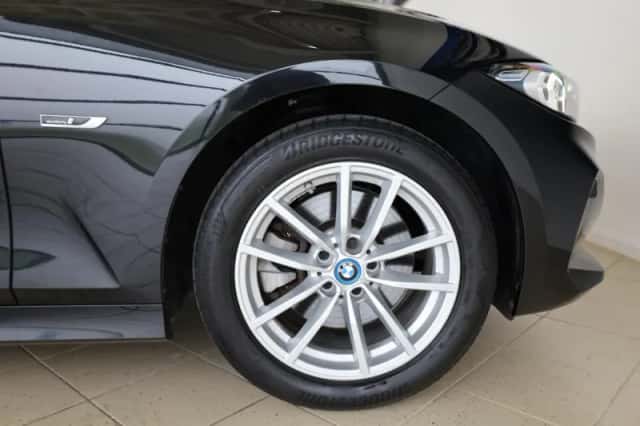 BMW 3-Serie (2023) thumbnail 7
