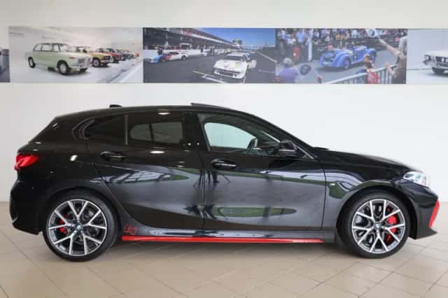 BMW 1-Serie (2023) thumbnail 3