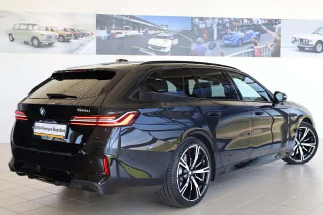 BMW 5-Serie (2025) thumbnail 2