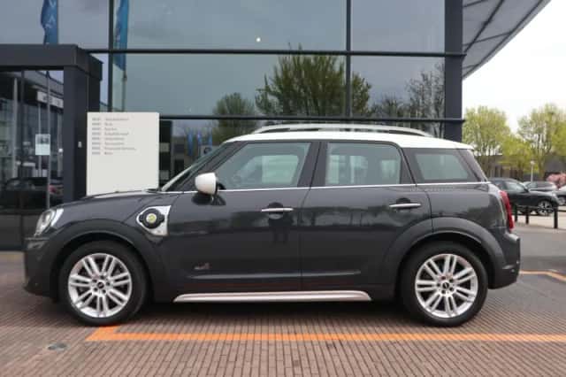 MINI Countryman (2021) thumbnail 3