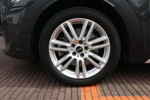 MINI Countryman (2021) thumbnail 4