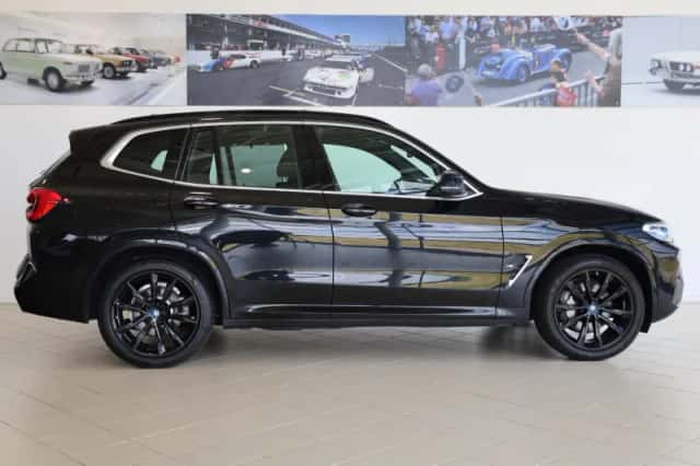 BMW X3 (2022) thumbnail 3