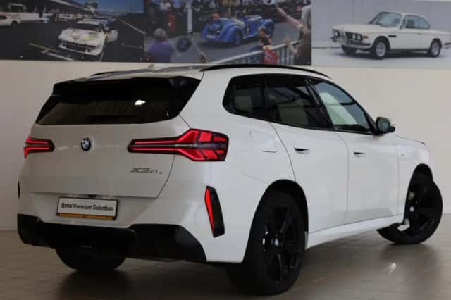 BMW X3 (2026) thumbnail 2