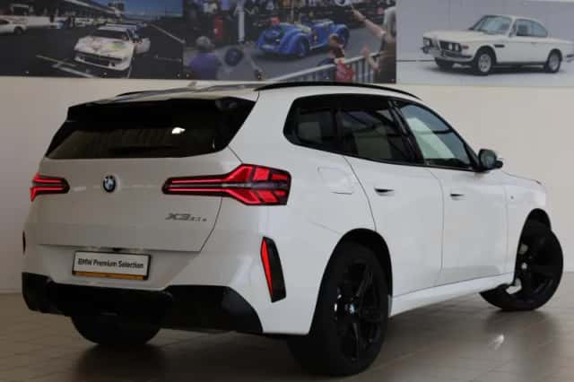 BMW X3 (2026) thumbnail 2