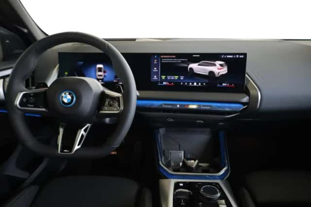 BMW X3 (2026) thumbnail 11