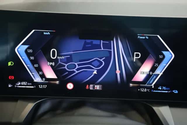 BMW X3 (2026) thumbnail 12