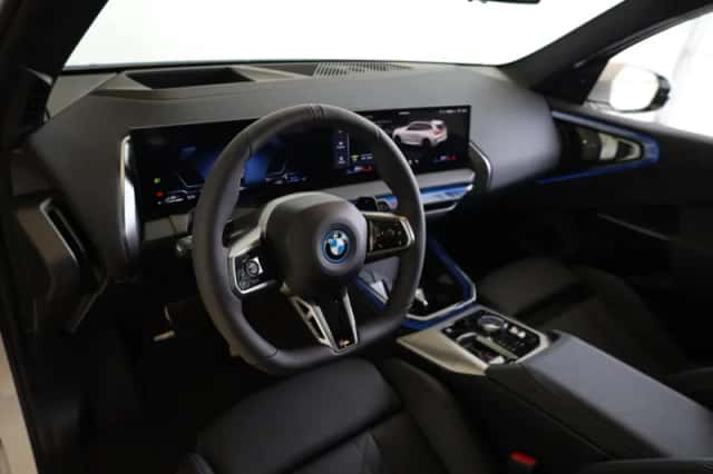 BMW X3 (2026) thumbnail 8