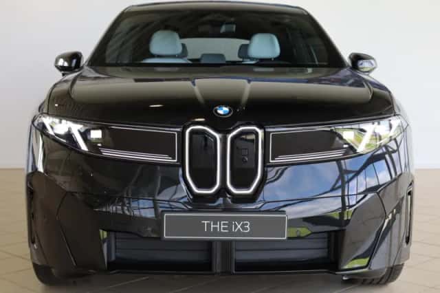 BMW iX3 (2026) thumbnail 4