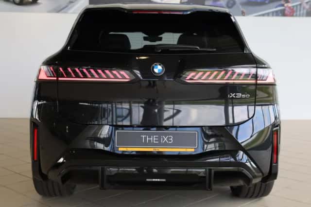 BMW iX3 (2026) thumbnail 5