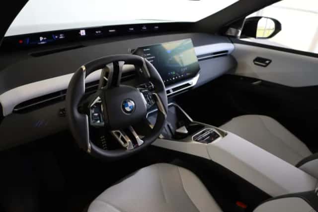 BMW iX3 (2026) thumbnail 8
