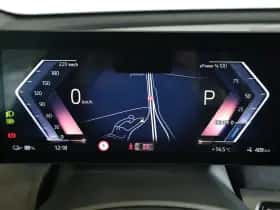BMW iX (2025) thumbnail 12
