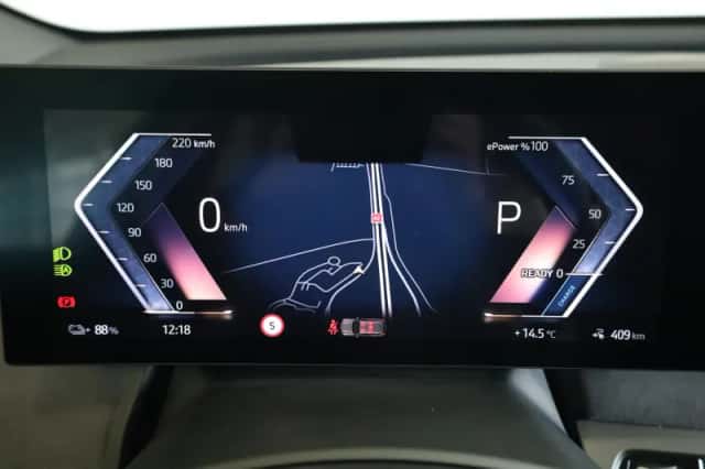 BMW iX (2025) thumbnail 13
