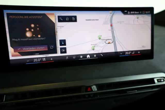 BMW iX (2025) thumbnail 15