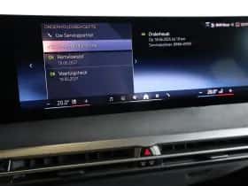 BMW iX (2025) thumbnail 17