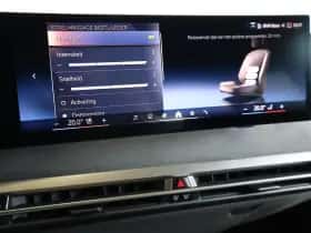 BMW iX (2025) thumbnail 18