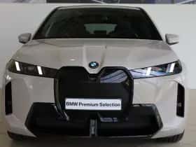 BMW iX (2025) thumbnail 4