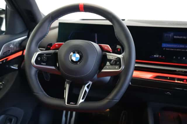 BMW M5 (2025) thumbnail 12