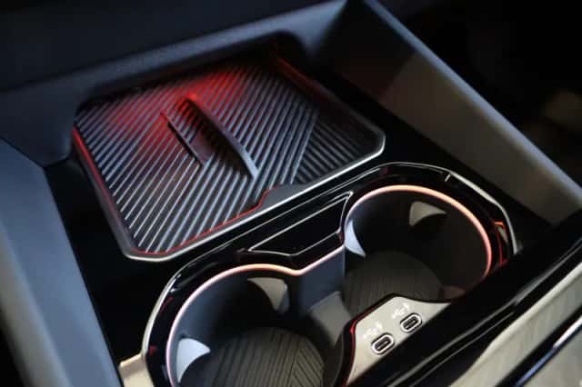 BMW M5 (2025) thumbnail 24