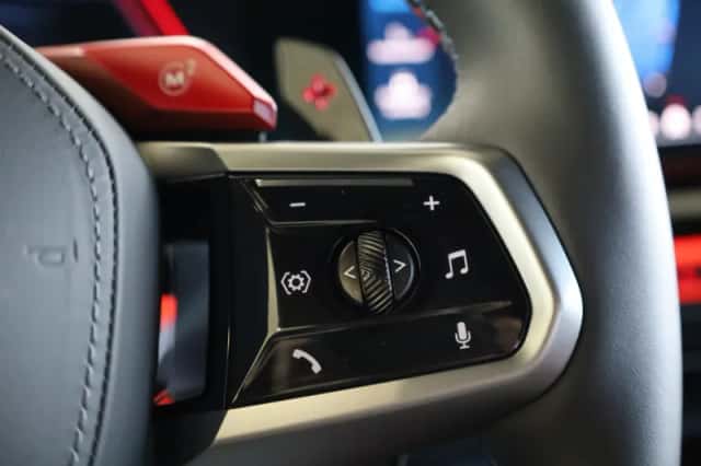 BMW M5 (2025) thumbnail 31