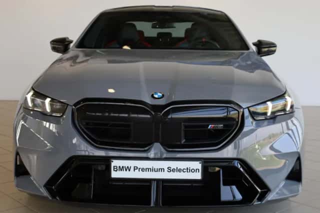 BMW M5 (2025) thumbnail 5