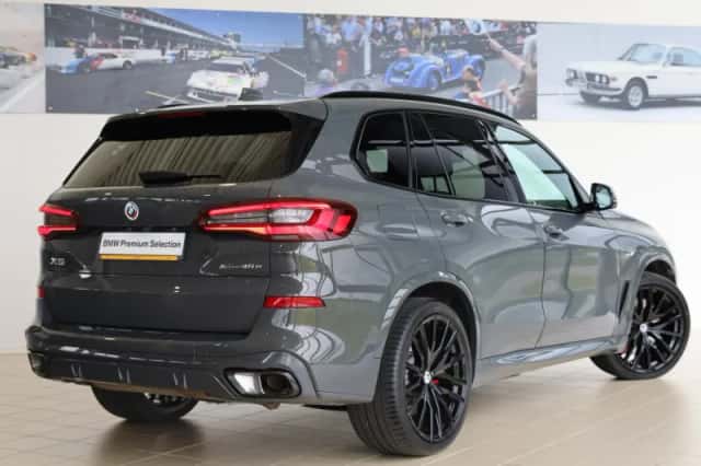 BMW X5 (2023) thumbnail 2