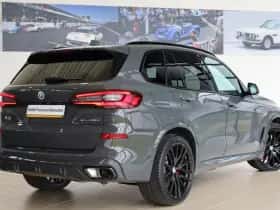 BMW X5 (2023) thumbnail 2