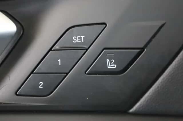 BMW X5 (2023) thumbnail 26