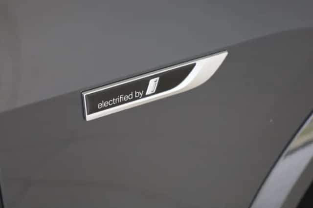 BMW X5 (2023) thumbnail 36