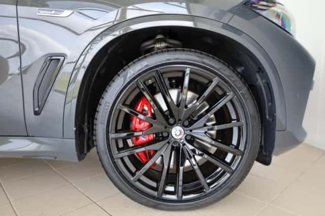 BMW X5 (2023) thumbnail 7