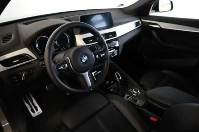 BMW X2 (2021) thumbnail 8