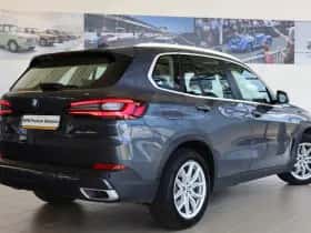 BMW X5 (2021) thumbnail 2