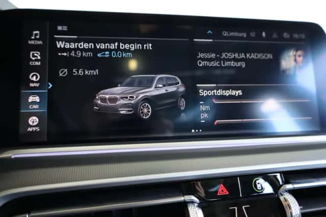 BMW X5 (2021) thumbnail 15