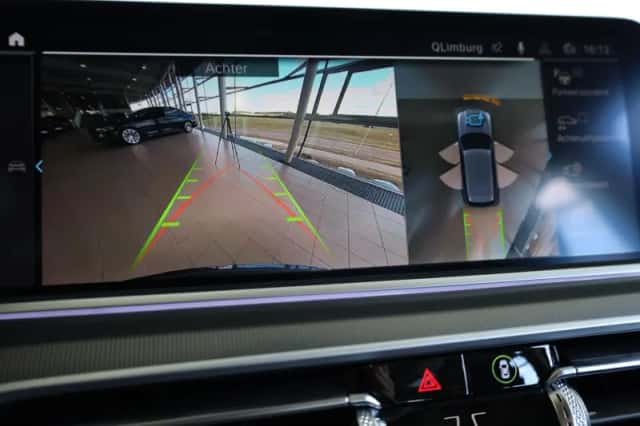 BMW X5 (2021) thumbnail 16