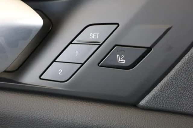 BMW X5 (2021) thumbnail 21