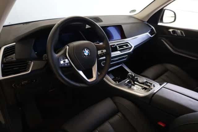 BMW X5 (2021) thumbnail 8