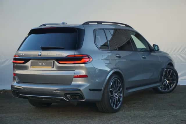 BMW X7 (2026) thumbnail 2