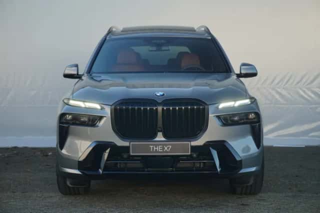 BMW X7 (2026) thumbnail 4