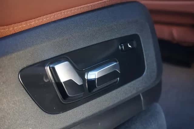 BMW X7 (2026) thumbnail 35