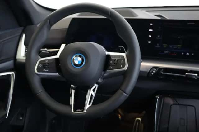 BMW X1 (2026) thumbnail 12