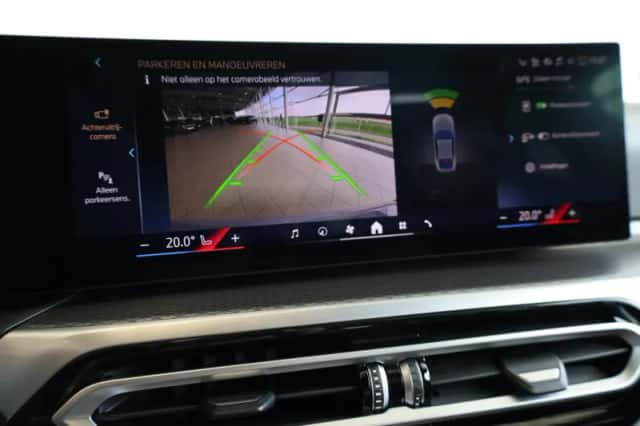 BMW i4 (2023) thumbnail 15
