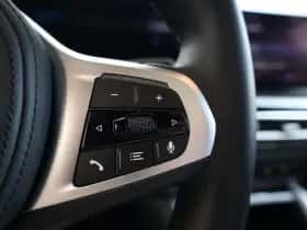 BMW i4 (2023) thumbnail 25