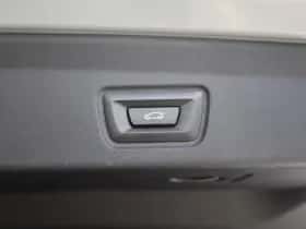 BMW i4 (2023) thumbnail 29