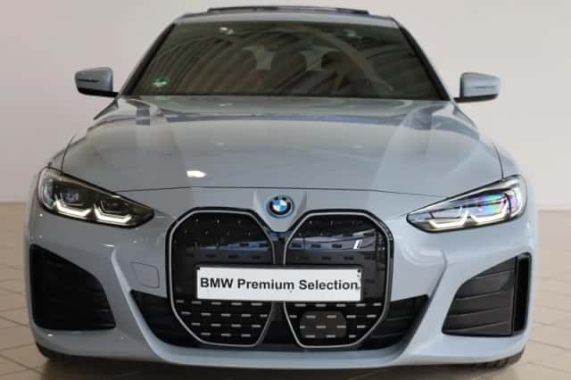 BMW i4 (2023) thumbnail 4