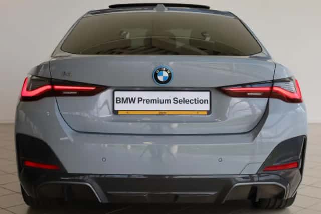 BMW i4 (2023) thumbnail 5