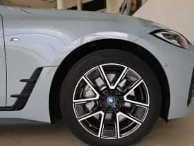 BMW i4 (2023) thumbnail 6