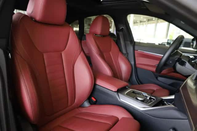 BMW i4 (2023) thumbnail 9