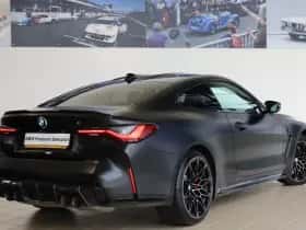 BMW M4 (2021) thumbnail 2