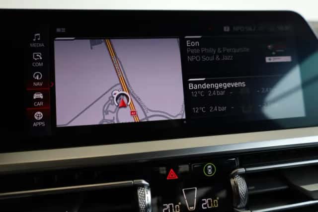 BMW M4 (2021) thumbnail 15