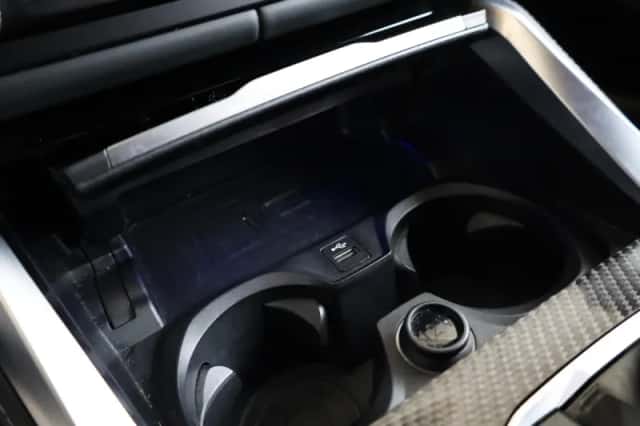BMW M4 (2021) thumbnail 23